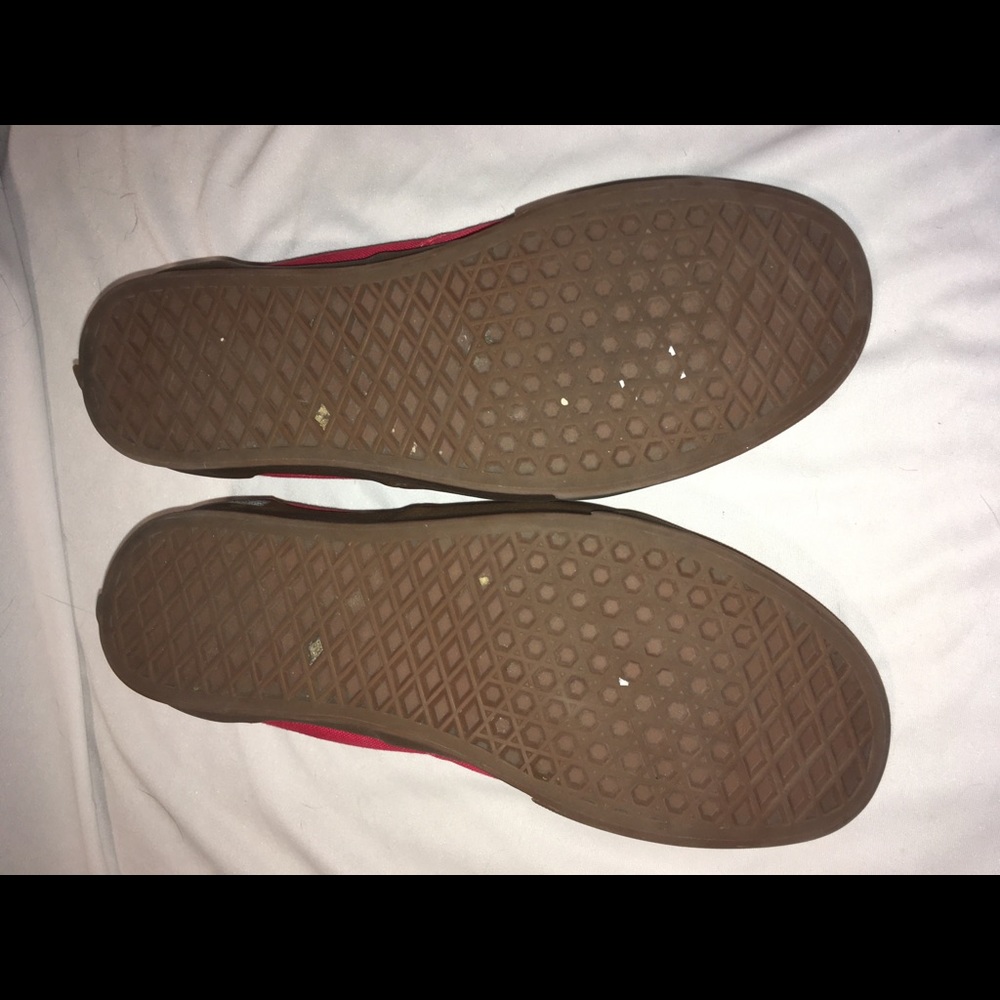 Red vans - Picture 6 of 6